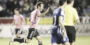 Ayoze celebra el gol. Foto: Carlos Ruiz.